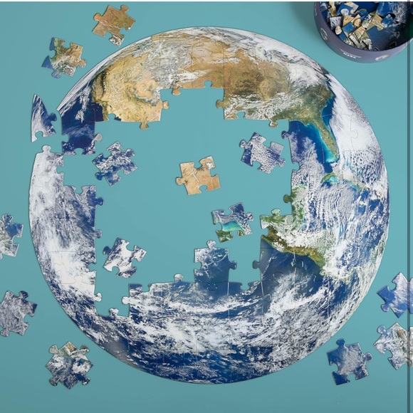 Chronicle Books Earth: 100 Piece Puzzle new! - Picture 4 of 5